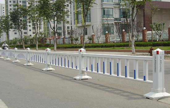 塑鋼道路<a href=http://ellabo.com.cn target=_blank class=infotextkey>護欄</a>